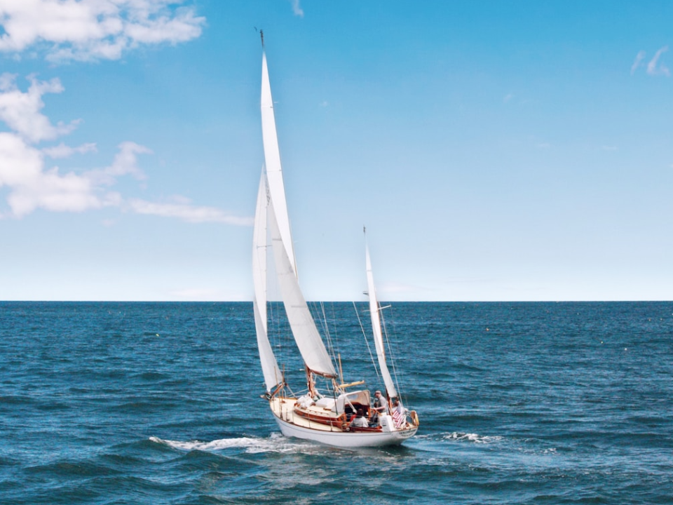 Yatlarla Özgürlüğe Açılmak